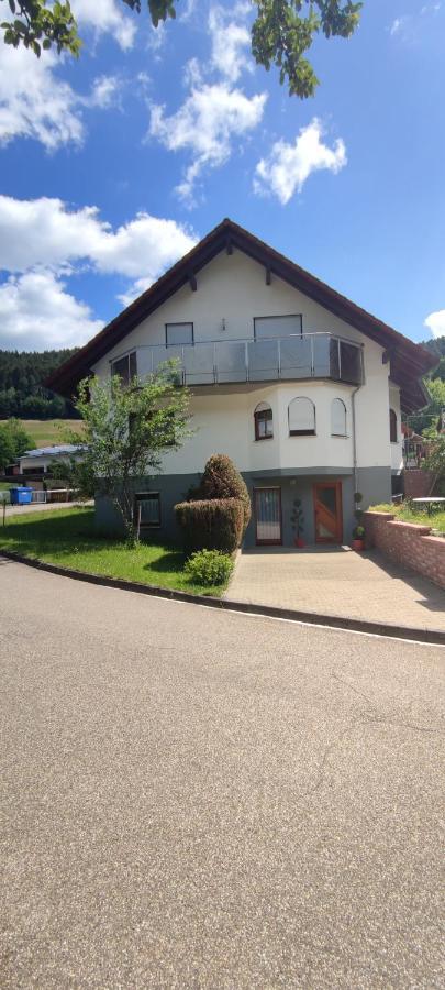 Ferienwohnung Istrefi Alpirsbach Bagian luar foto